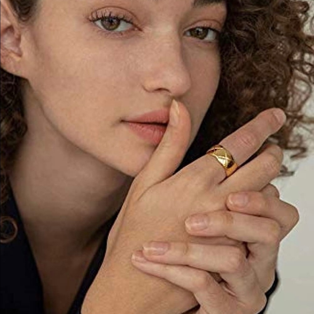 (Size 5) Gold Plated Statement Ring - image 5